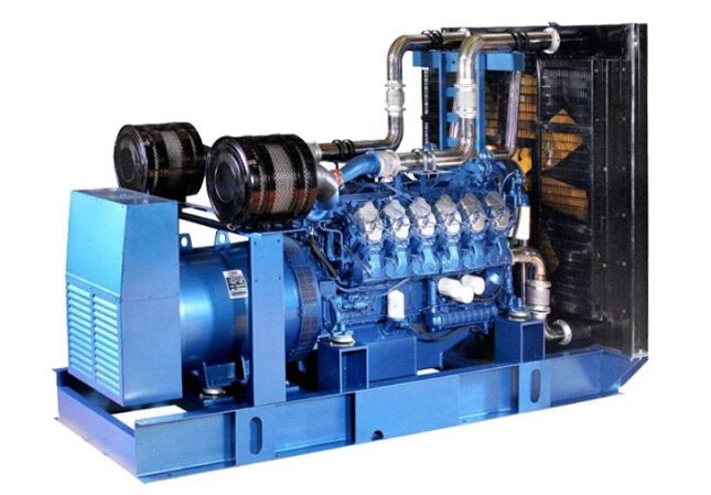 洛阳康明斯30kw小型柴油二手发电机组 洛阳康明斯30kw小型柴油二手发电机组